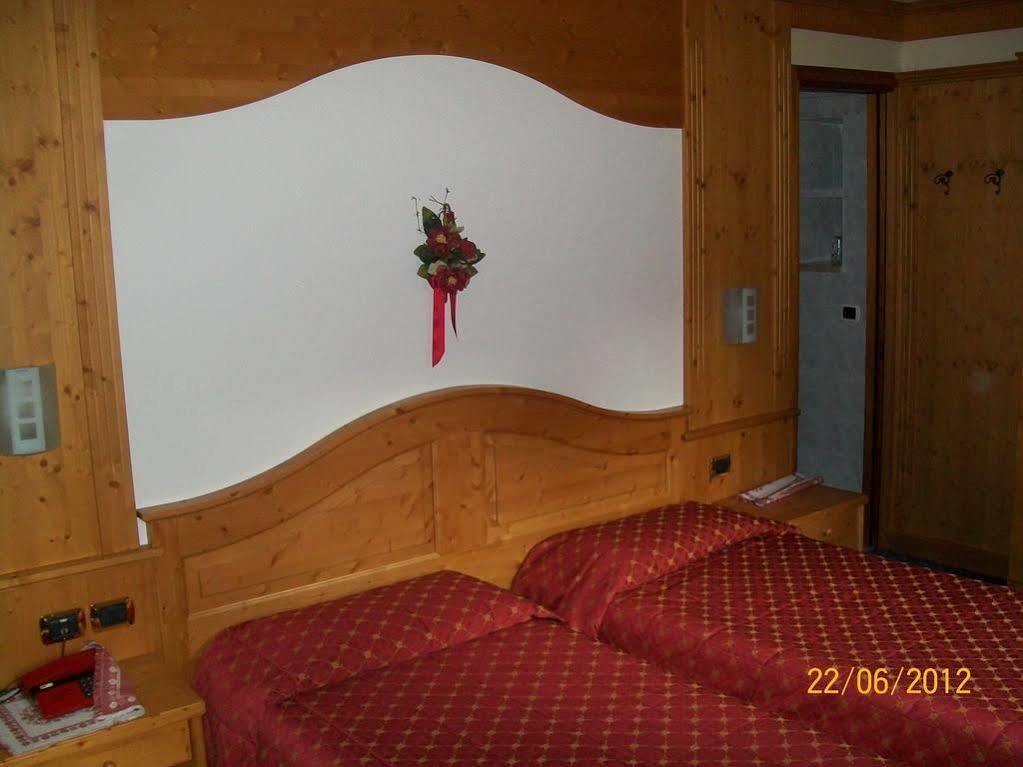 Hotel San Martino San Martino Di Castrozza Exterior foto